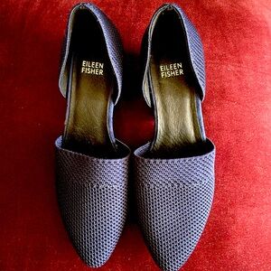 NWOB Eileen Fisher Navy Heeled Shoe Size 8 and 8.5